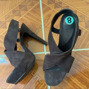 Diane von Furstenberg platform sandals size 8